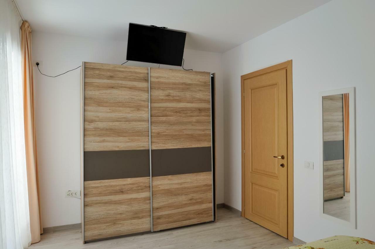 Apartament Deea ナボダリ エクステリア 写真