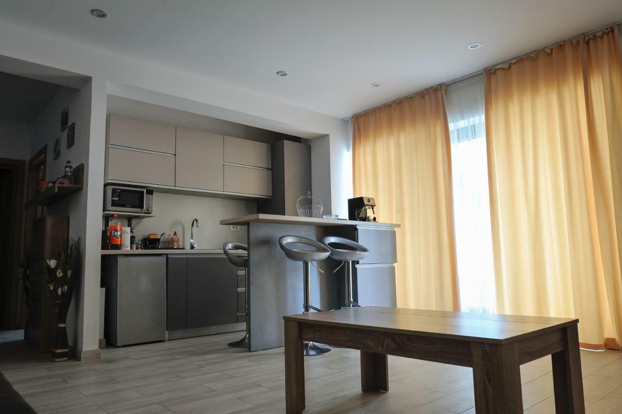 Apartament Deea ナボダリ エクステリア 写真